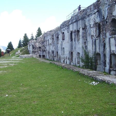 Hotel Due Spade Folgaria Luaran gambar