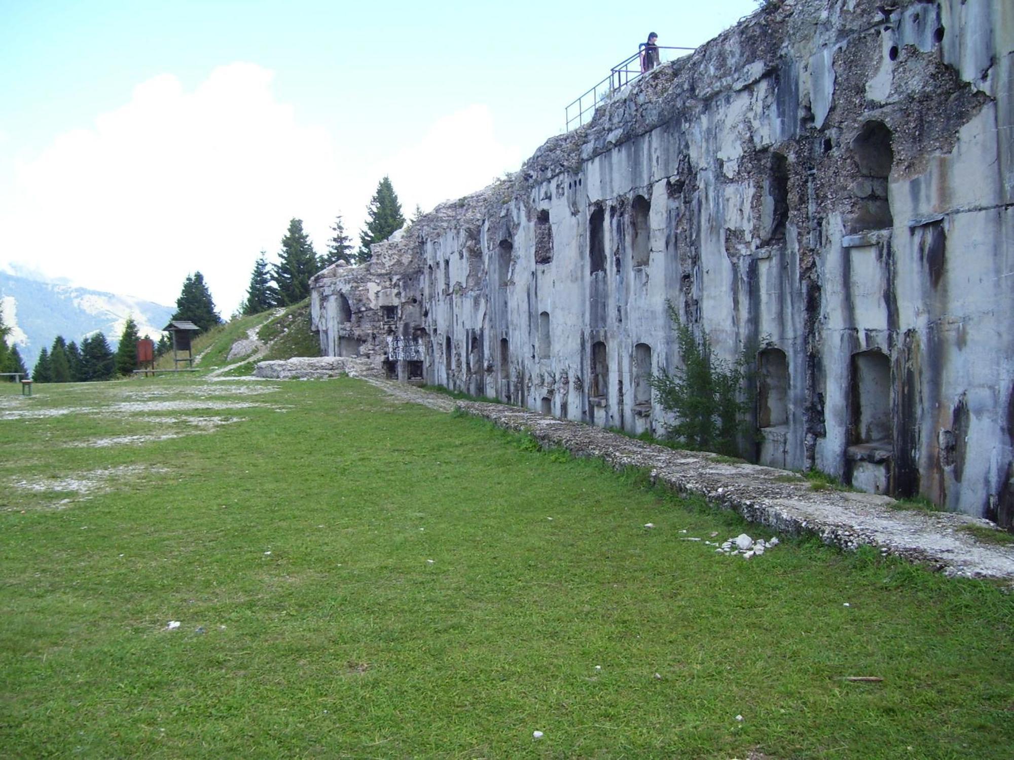 Hotel Due Spade Folgaria Luaran gambar
